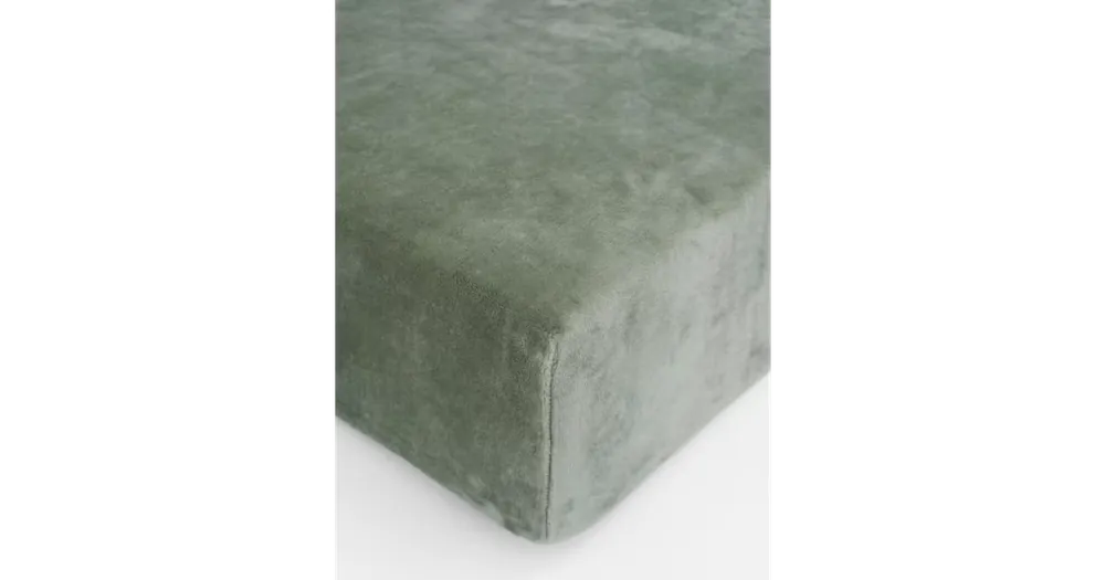 Aktuální Prostěradlo mikroplyš Deluxe 200 x 200 cm - olivové
