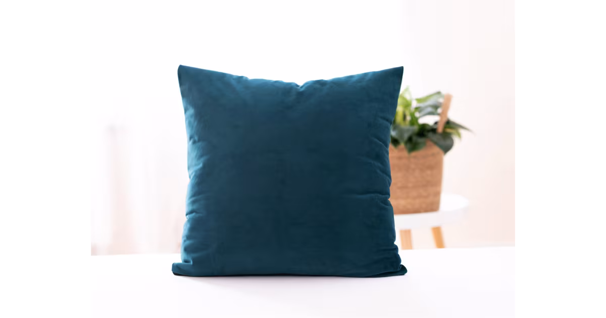 Sametový povlak na polštář Velvet petrolejová - 45 × 45 cm Finální Výprodej