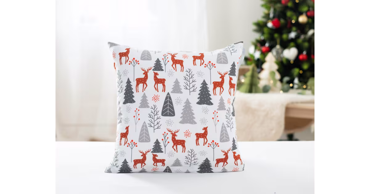 Vánoční povlak na polštářek 40 × 40 cm – Zimní Les Omezená Nabídka