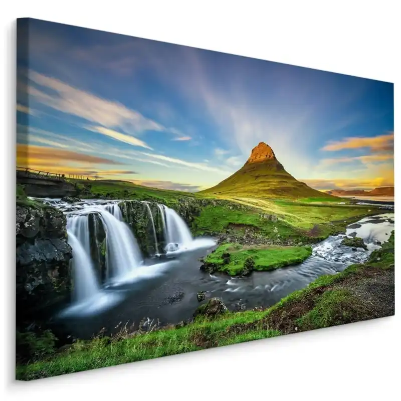Plátno Vodopád Na Pozadí Hory Kirkjufell Na Islandu Poslední Šance