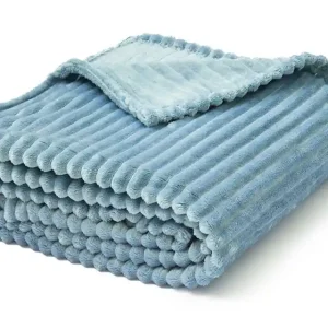 Sleva Deka SOFT TRACE pastelově modrá