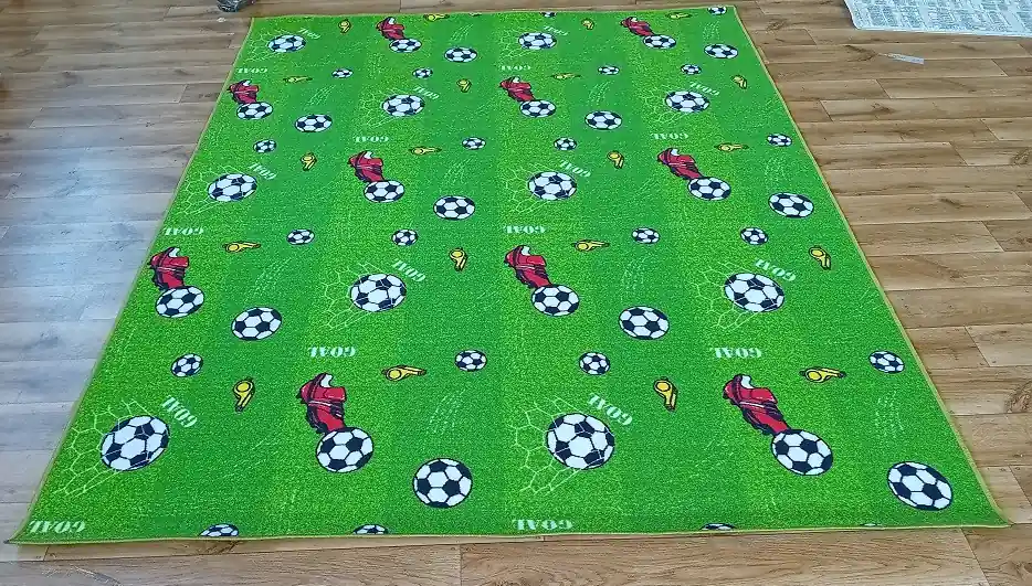 Dětský koberec fotbal řezaný z metráže Rychlé Dodání